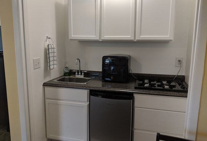 Clarence Inn Extended Stay