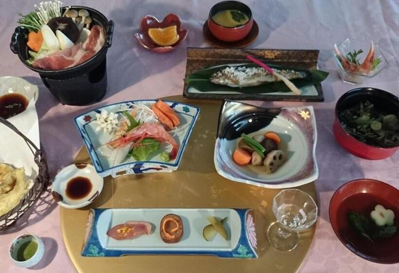 בית מלון כפרי Alpine Route