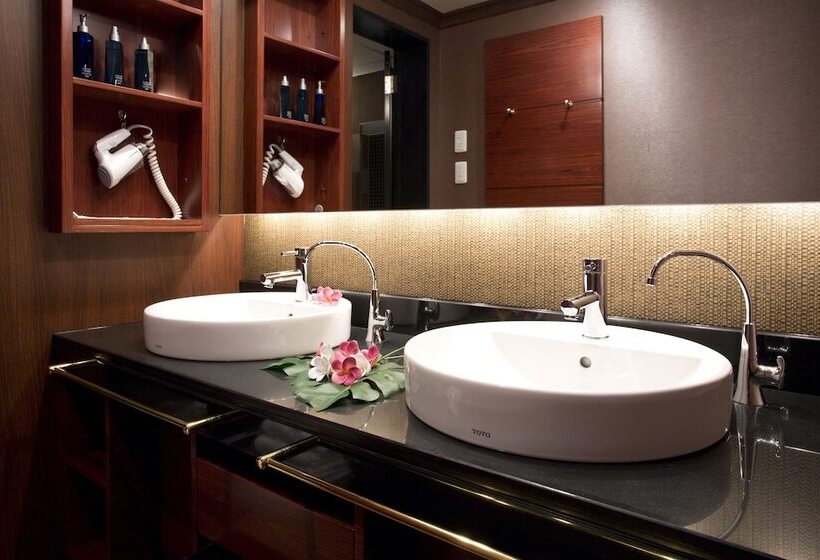 هتل And Spa Lotus Modern