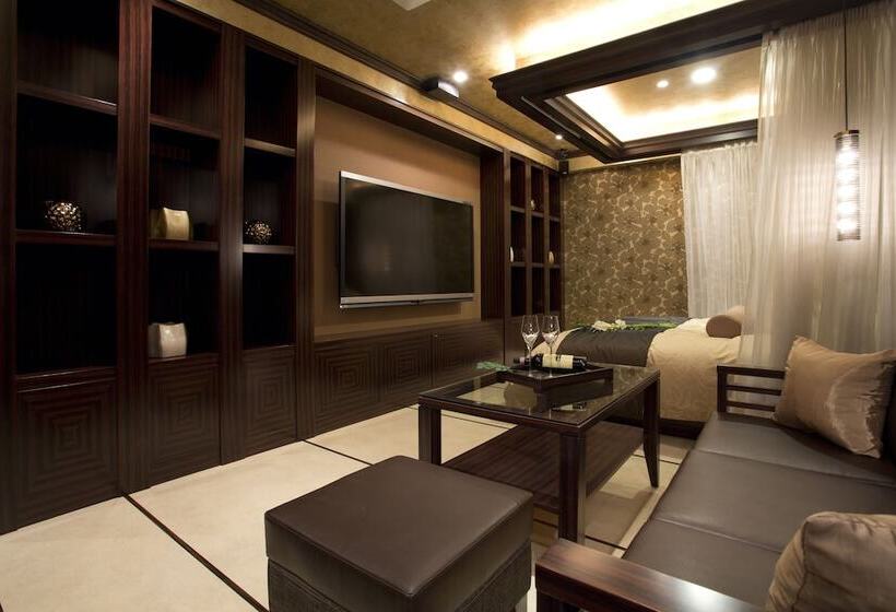 هتل And Spa Lotus Modern