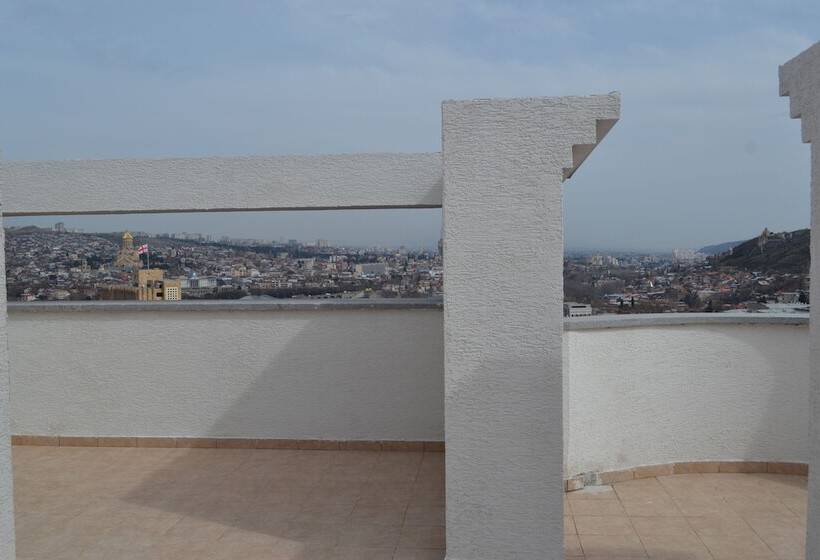 هتل Astoria Tbilisi