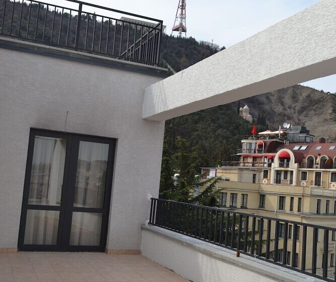 هتل Astoria Tbilisi