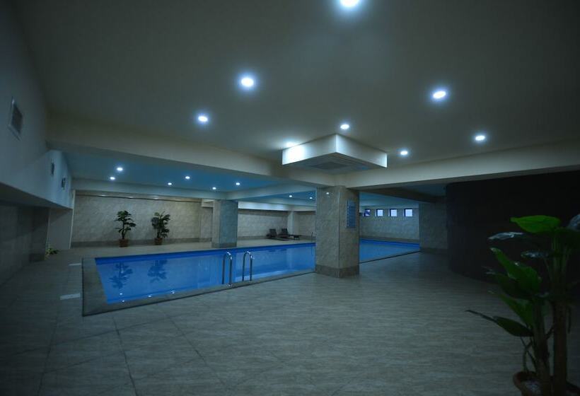 هتل Astoria Tbilisi