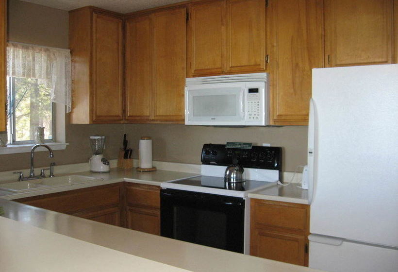 酒店 Beachcomber Inn