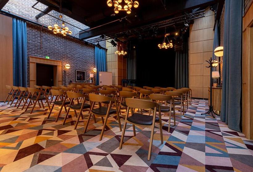 فندق Ellery Beach House