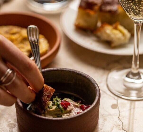 فندق Ellery Beach House