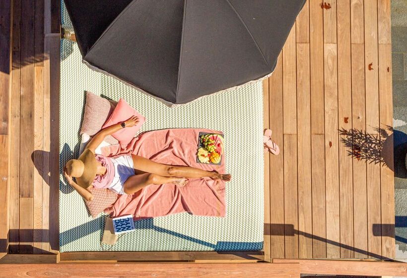 فندق Ellery Beach House