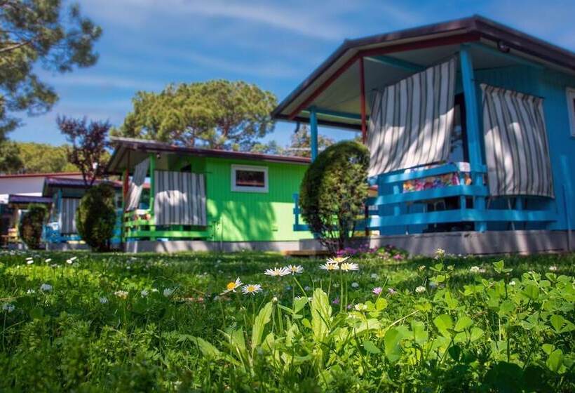 בית מלון כפרי Camping Village Miramare