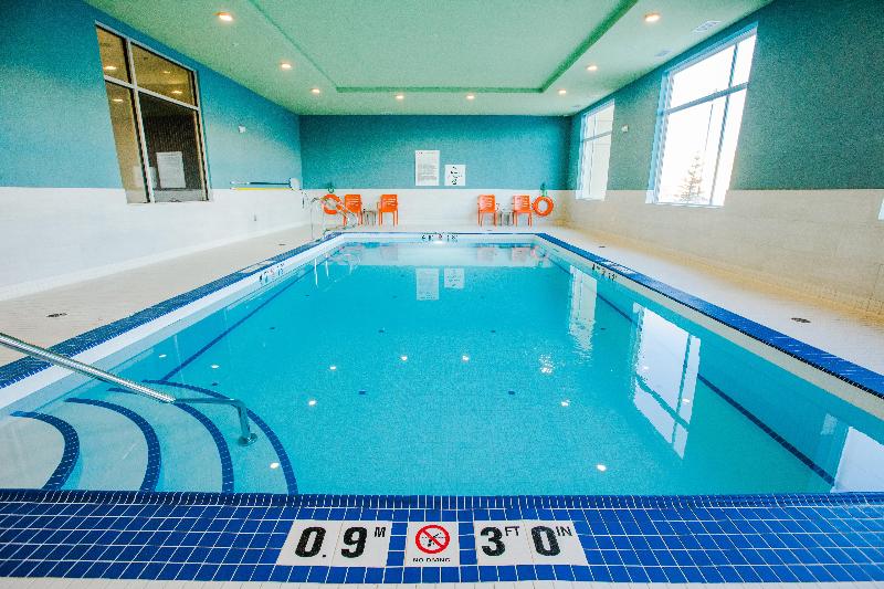 בית מלון כפרי Candlewood Suites West Edmonton   Mall Area, An Ihg