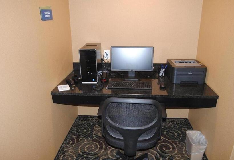 فندق Cobblestone Inn & Suites  Steele