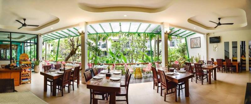 هتل Coco Retreat Phuket Resort & Spa