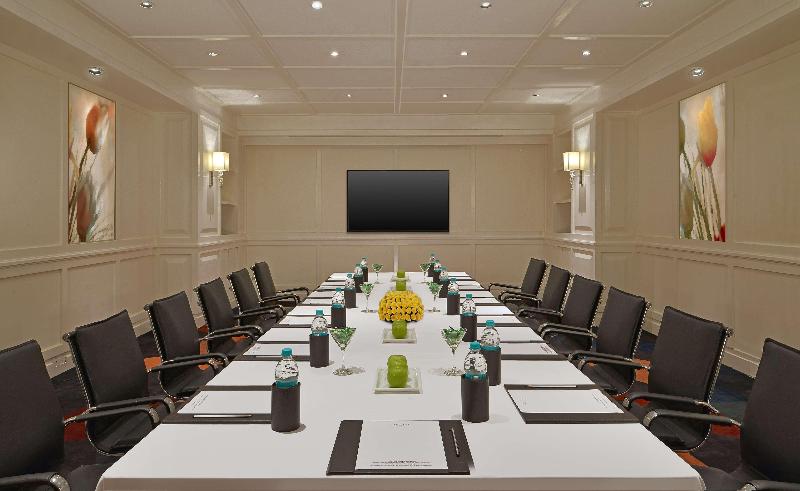فندق Country Inns & Suites By Radisson Manipal