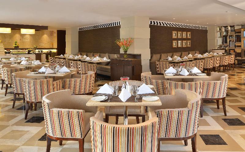 בית מלון כפרי Country Inns & Suites By Radisson Manipal