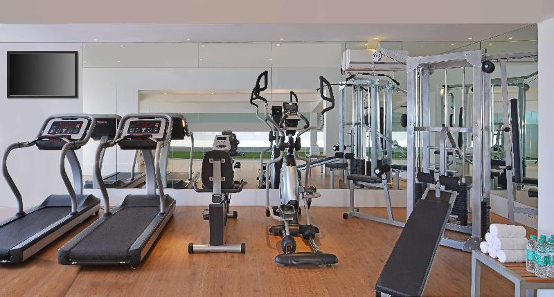 בית מלון כפרי Country Inns & Suites By Radisson Manipal