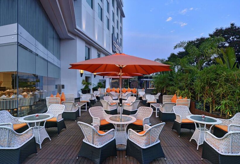 בית מלון כפרי Country Inns & Suites By Radisson Manipal