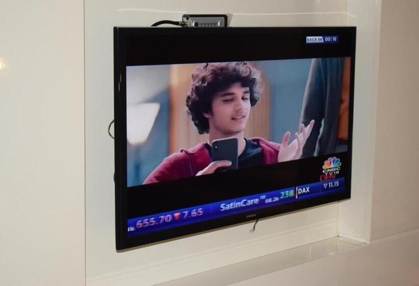 בית מלון כפרי Country Inns & Suites By Radisson Manipal