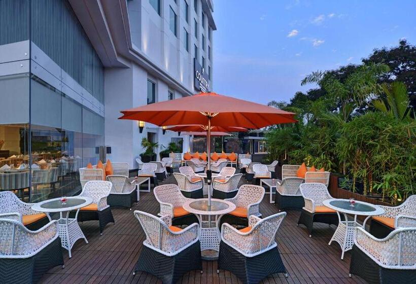 בית מלון כפרי Country Inns & Suites By Radisson Manipal