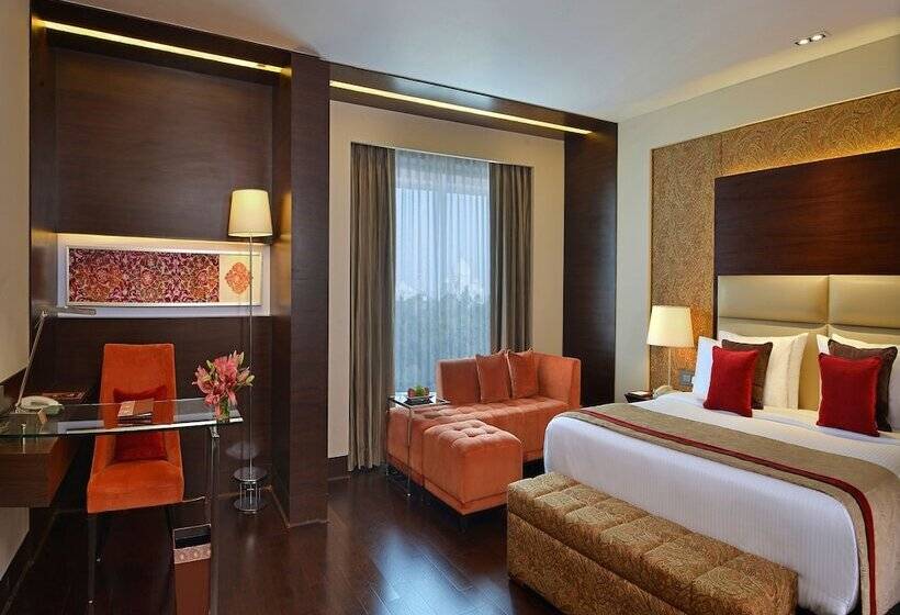 هتل Grand Mercure Agra