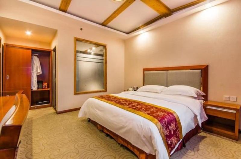 ホテル Days Inn Frontier Emeishan