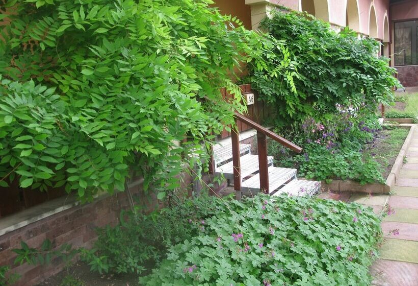 בית מלון כפרי Estreya Palace & Residence