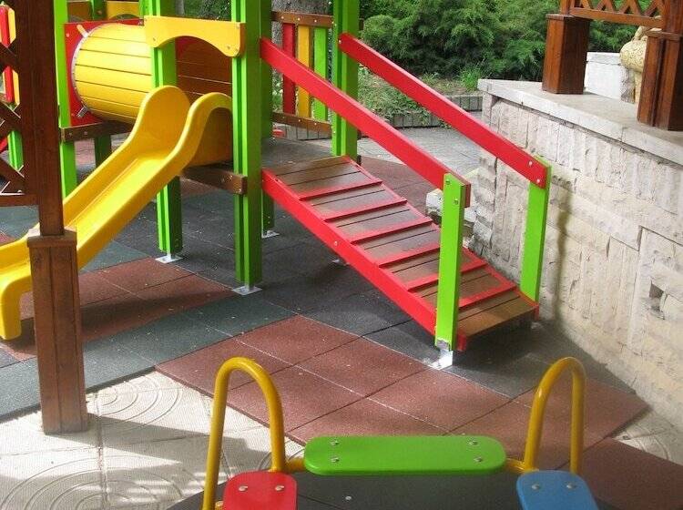 בית מלון כפרי Estreya Palace & Residence