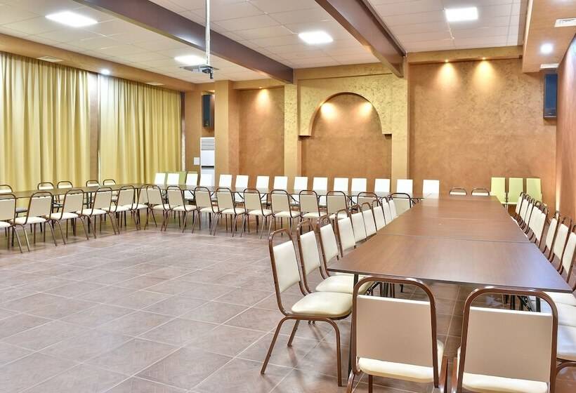 בית מלון כפרי Estreya Palace & Residence