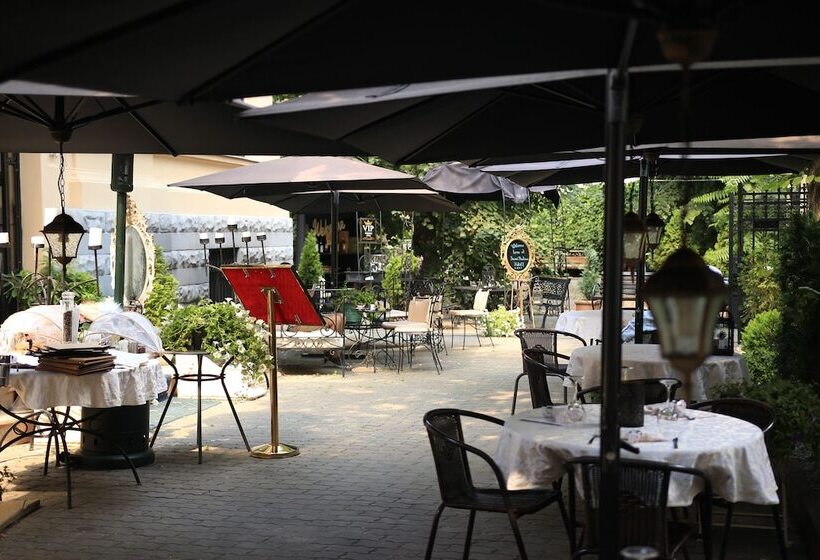 هتل Grand Boutique