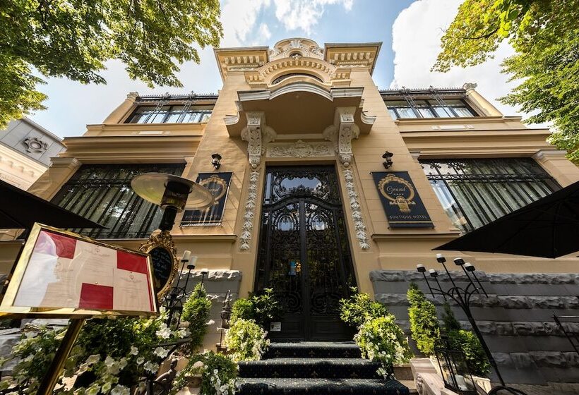 هتل Grand Boutique