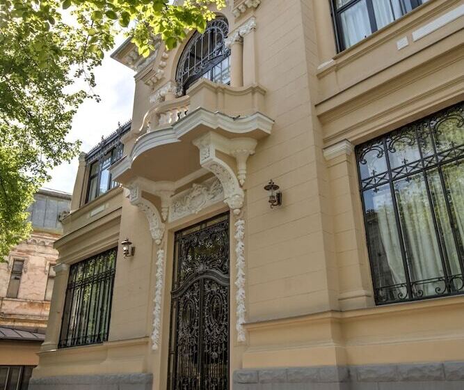 هتل Grand Boutique