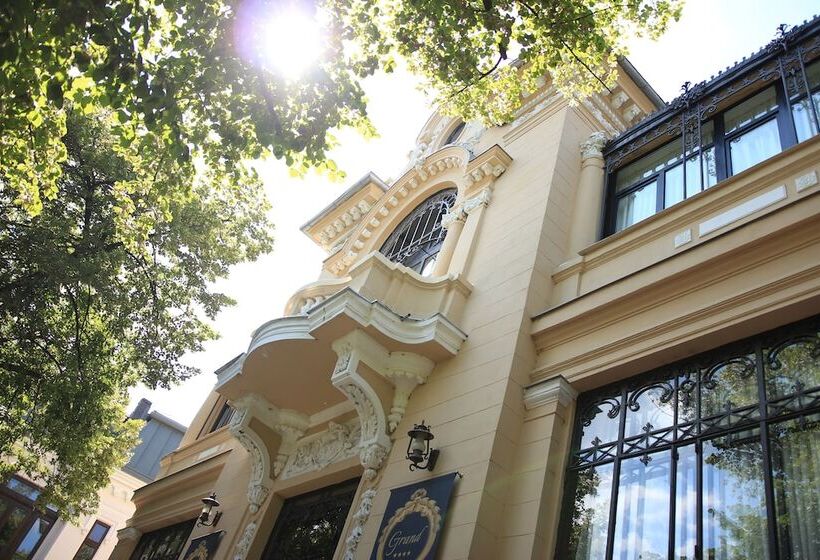 هتل Grand Boutique