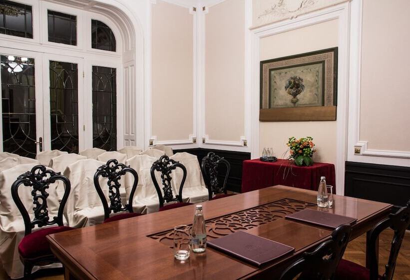 هتل Grand Boutique