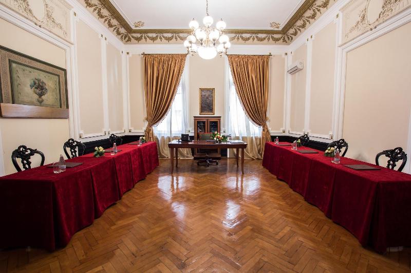 هتل Grand Boutique