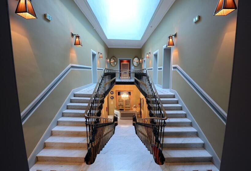 ホテル Grand Hôtel Henri   Teritoria