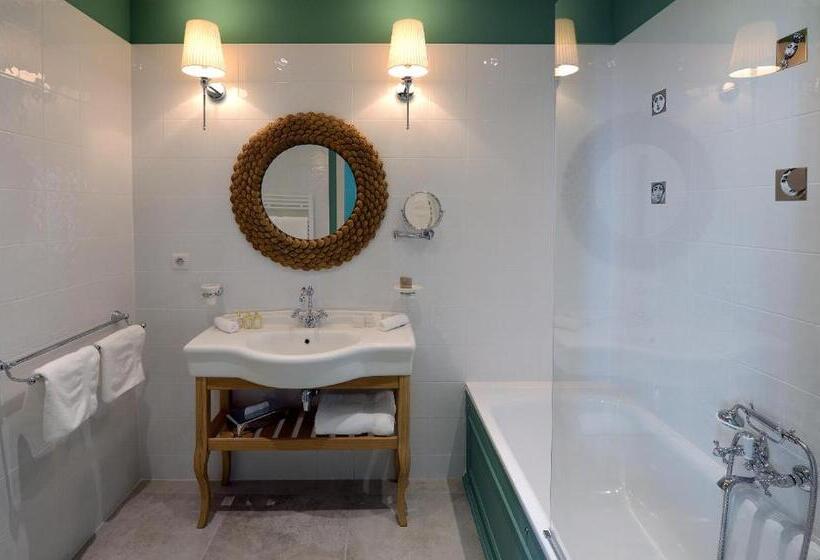 فندق Grand Hôtel Henri   Teritoria