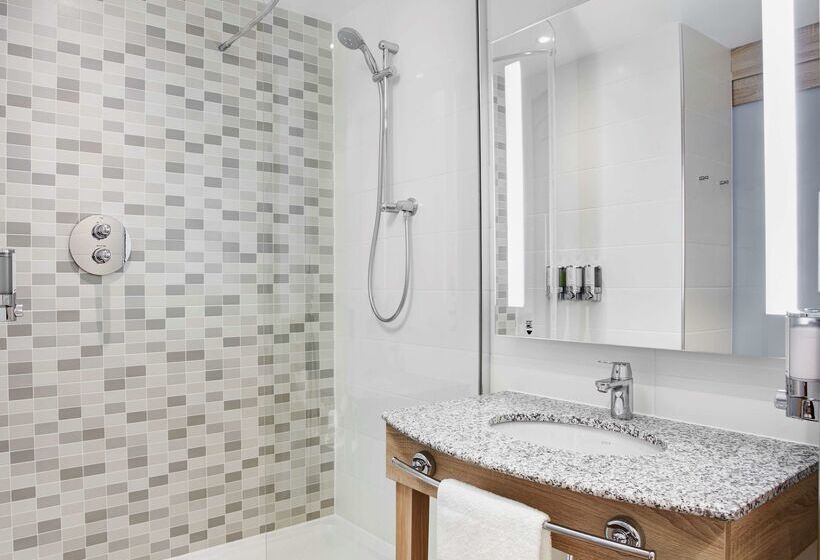 בית מלון כפרי Hampton by Hilton Glasgow Central