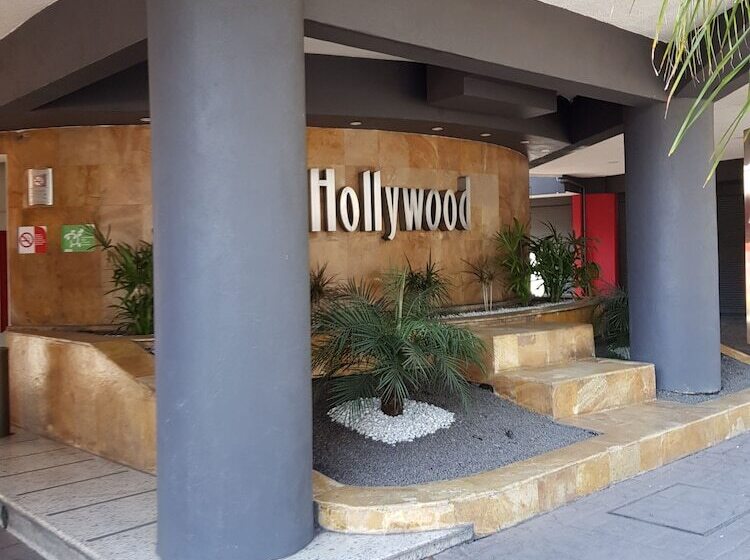ホテル Hollywood