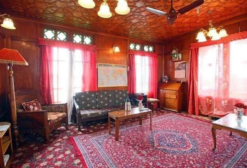 Hotel Houseboat Lily Of Nageen