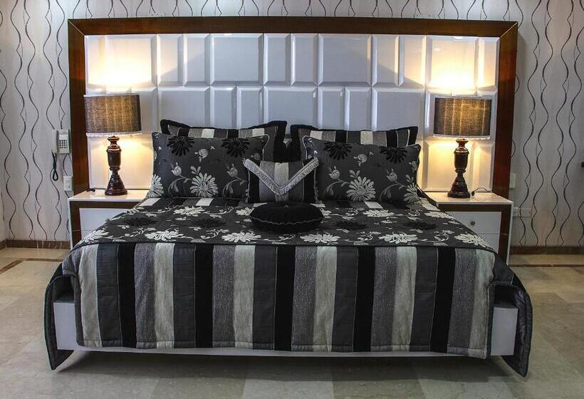 هتل Ingenio Reina Isabel