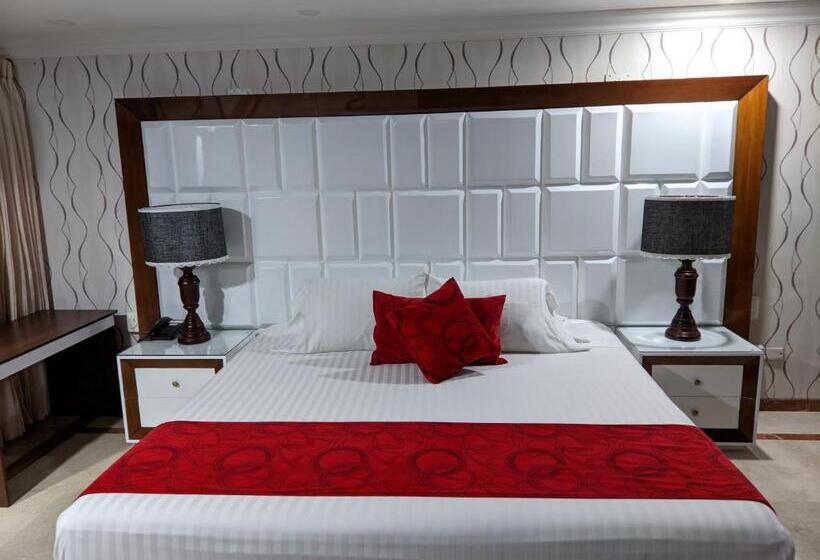 هتل Ingenio Reina Isabel