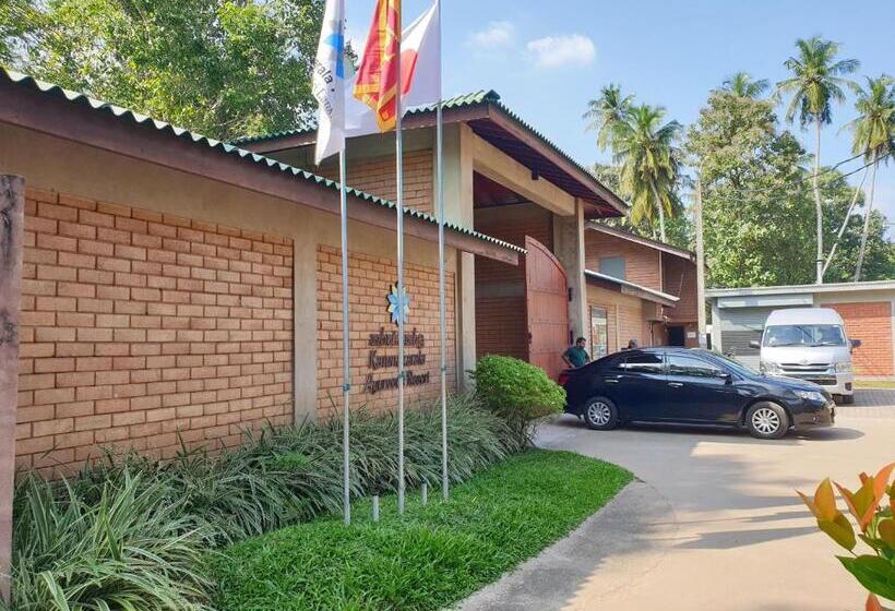 Отель Karunakarala Ayurveda Resort