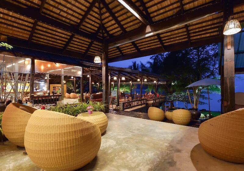 בית מלון כפרי Koh Kood Resort