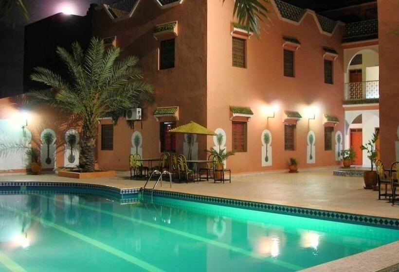 ホテル La Vallée