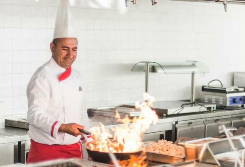 酒店 Laguna Beach Alya Resort & Spa   All Inclusive