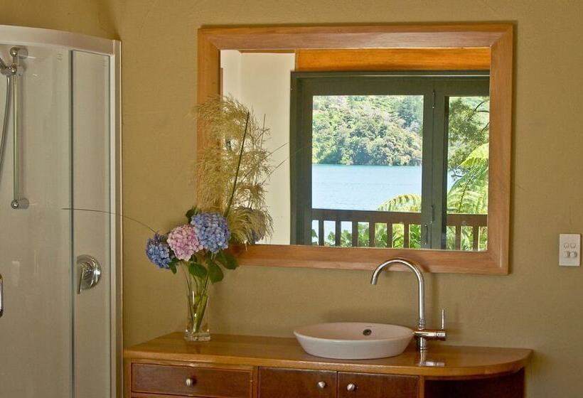 هتل Lochmara Lodge