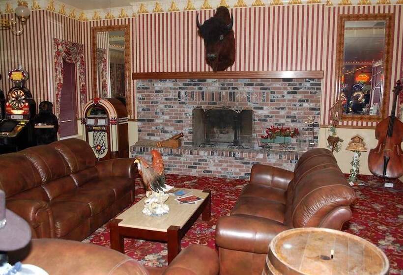 فندق Longstreet Inn & Casino