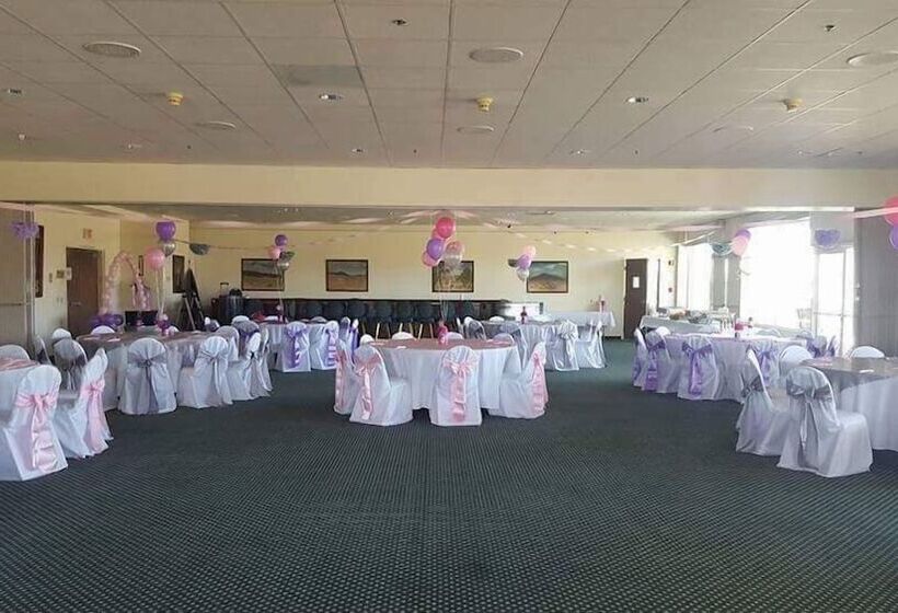 فندق Longstreet Inn & Casino