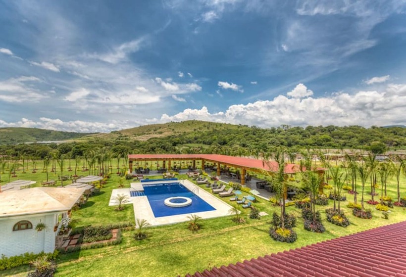 ホテル Matea San Isidro