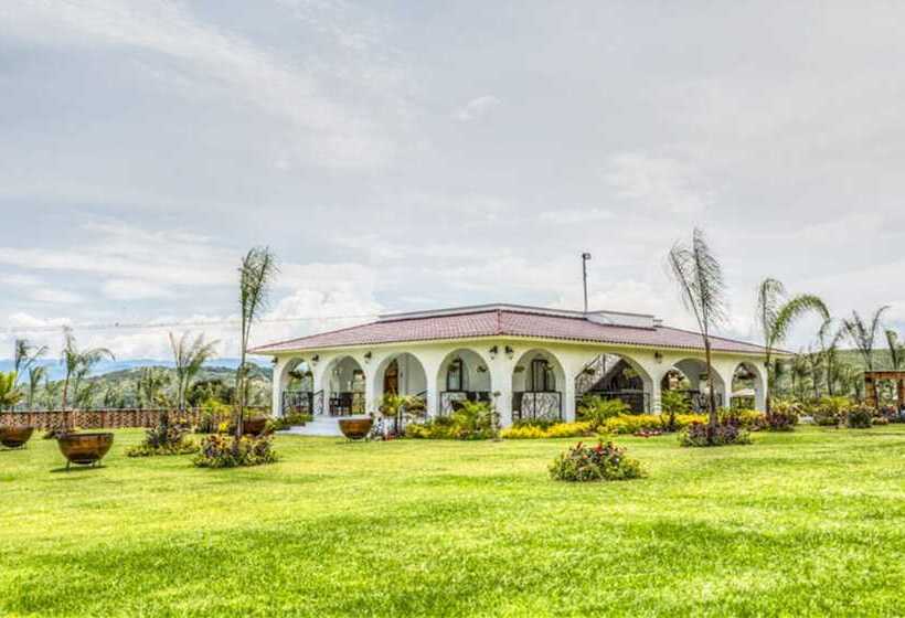 ホテル Matea San Isidro