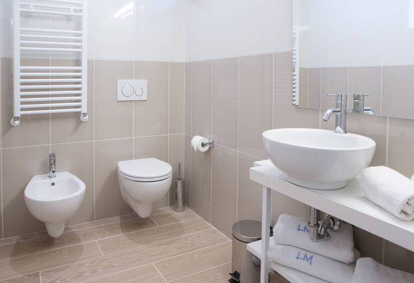 ホテル Mediterraneo