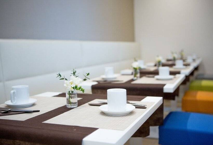 ホテル Mediterraneo